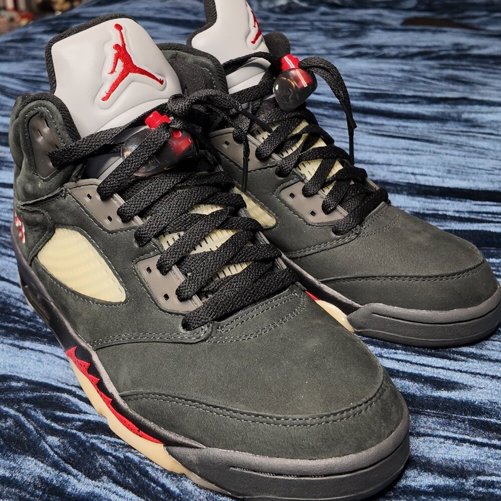 Air Jordan, Black/Red, WOMENS SIZE 10 which fits a mens size 8.5 - 9